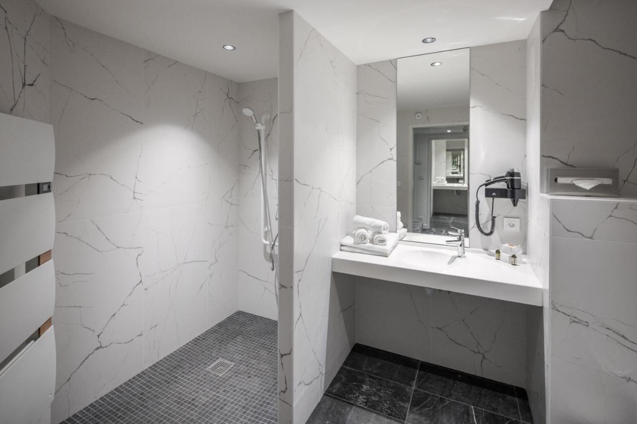 Logis Hotel Parenthese, Restaurant & Spa Chille Bagian luar foto