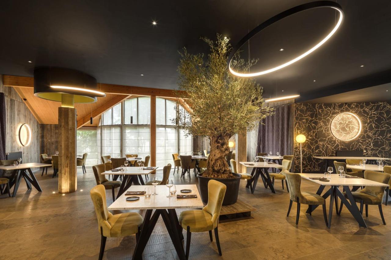 Logis Hotel Parenthese, Restaurant & Spa Chille Bagian luar foto