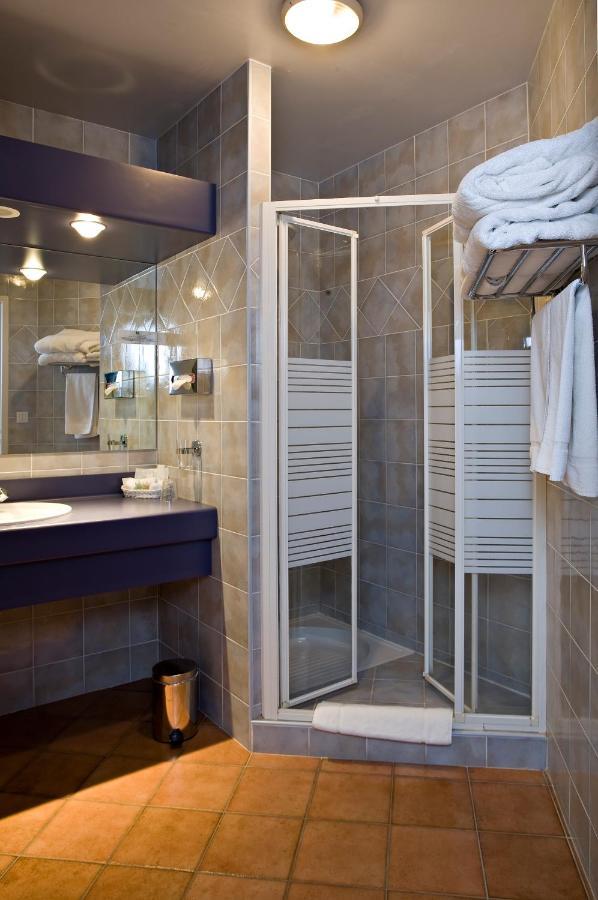 Logis Hotel Parenthese, Restaurant & Spa Chille Bagian luar foto