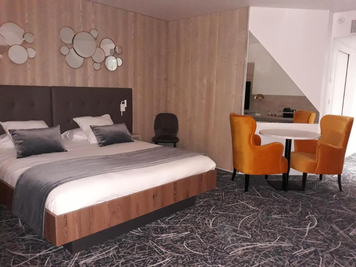 Logis Hotel Parenthese, Restaurant & Spa Chille Bagian luar foto