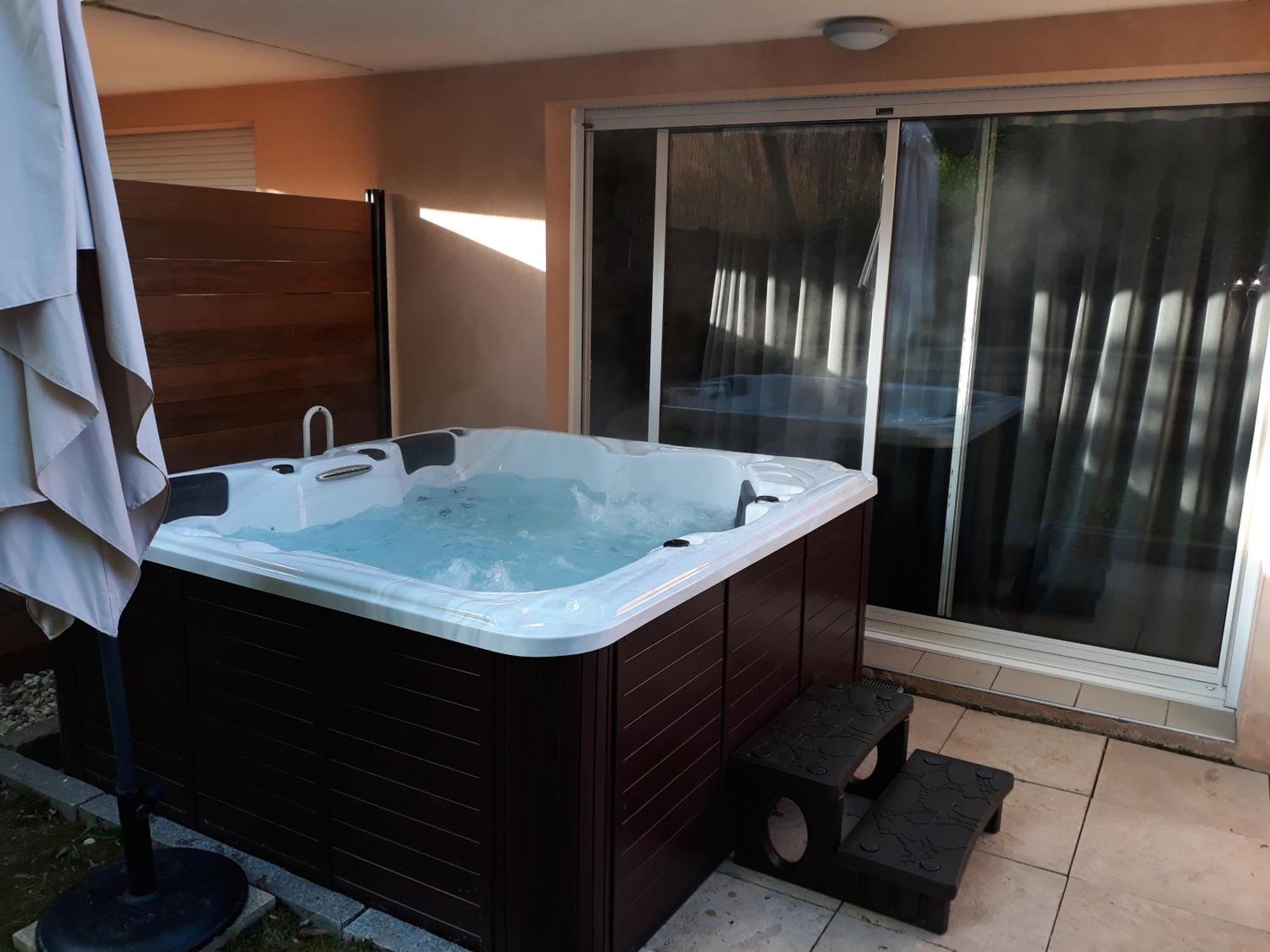 Logis Hotel Parenthese, Restaurant & Spa Chille Bagian luar foto