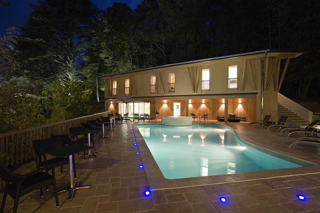 Logis Hotel Parenthese, Restaurant & Spa Chille Bagian luar foto